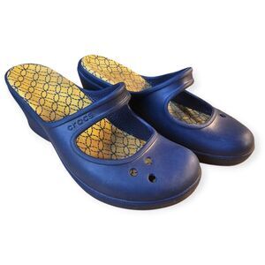 Crocs Frances Mary Jane Wedge Mules – Navy Blue, Size 8 👡💙